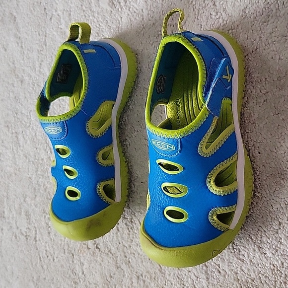 Keen kids water shoes sz 11 - Picture 4 of 7